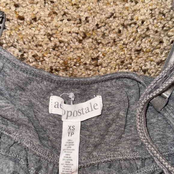 Gray Sleeveless Top - Picture 5 of 5